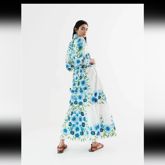 Chic Blue Floral Maxi Dress - Picture 7 of 16